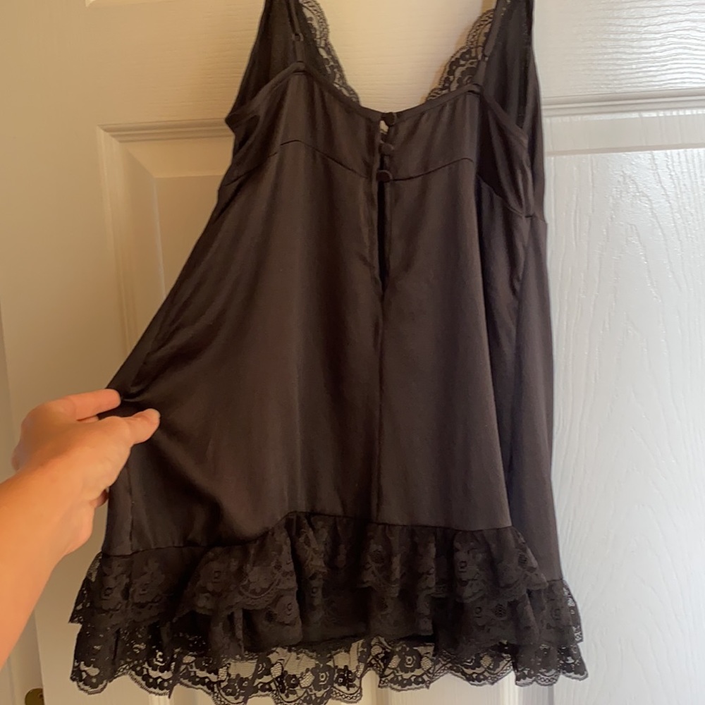 Victoria Secret Silk Cami - Picture 4 of 6